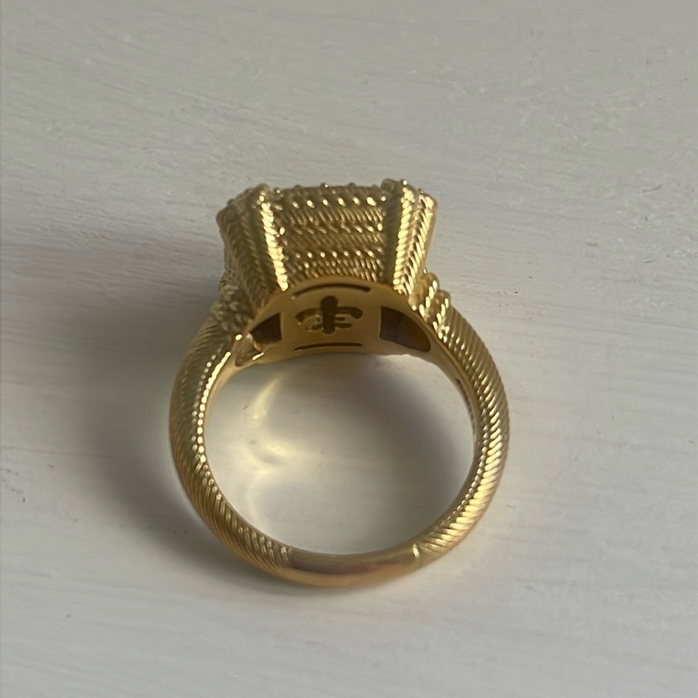 Sparkling Judith Ripka Pave Gold Clad Statement Ring. - Picture 5 of 7